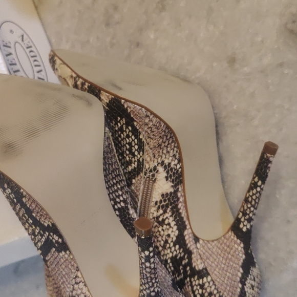 Steve Madden Ashton Snake Print boots size 10 - Picture 5 of 7